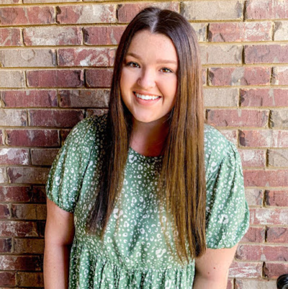 Meet your Posher, Madison - Picture 1 of 1